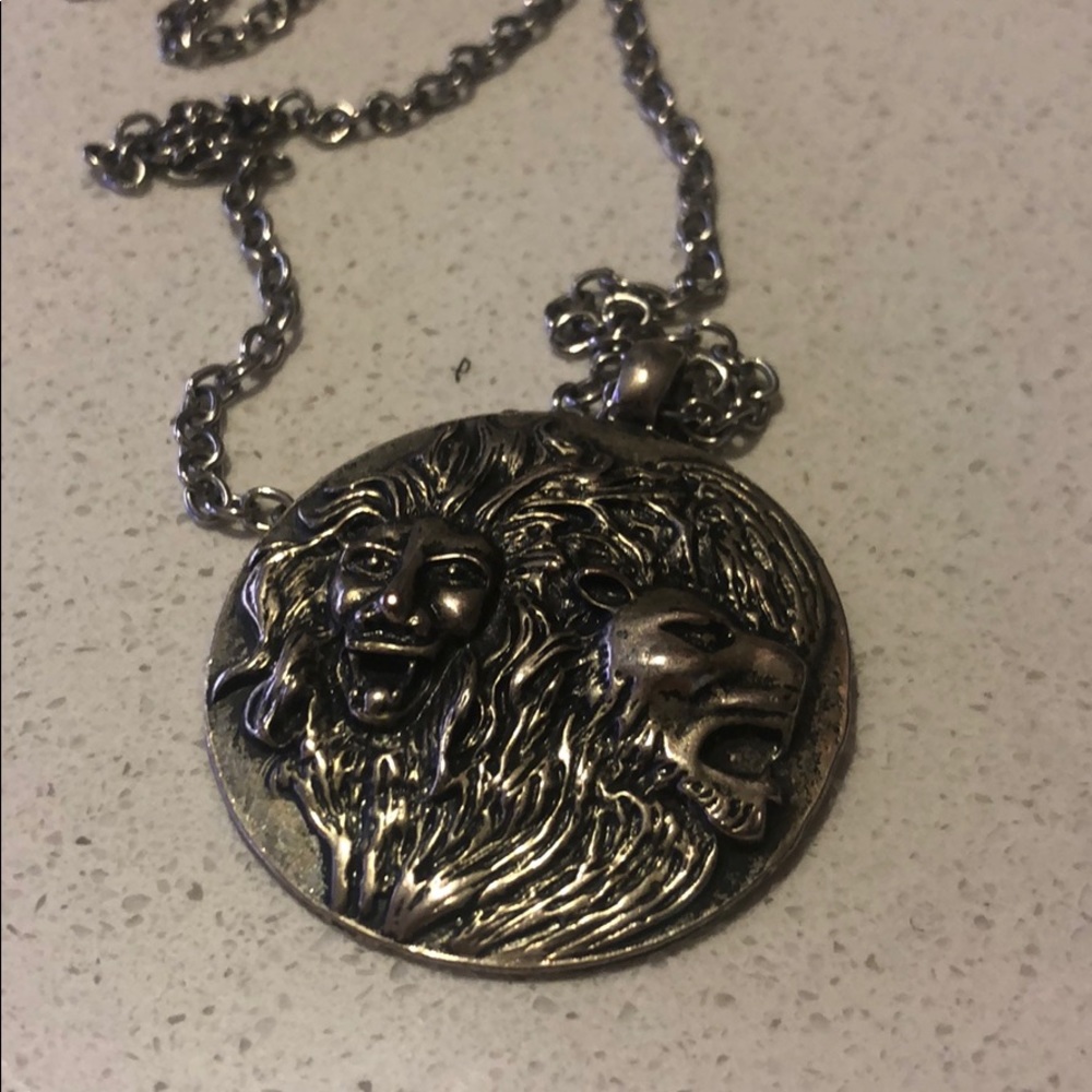 Vintage lion chain necklace - Picture 2 of 2